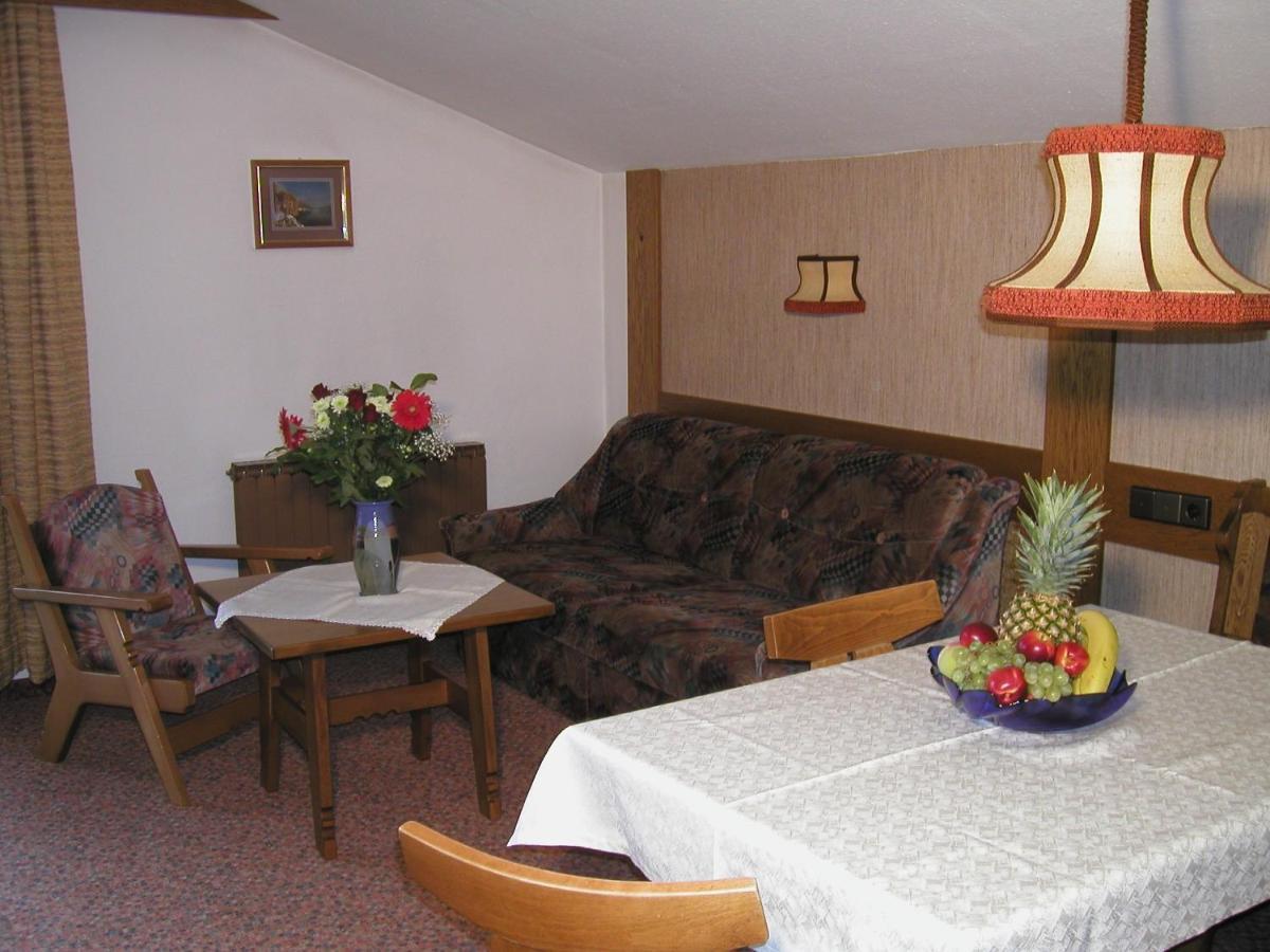 Appartements Loisachpromenade Ehrwald Buitenkant foto