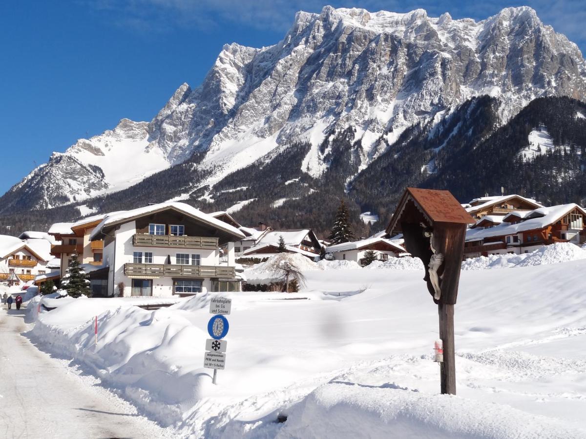 Appartements Loisachpromenade Ehrwald Buitenkant foto