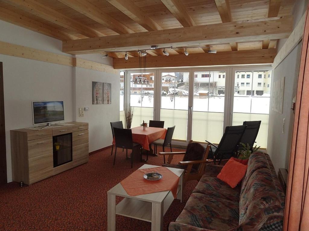 Appartements Loisachpromenade Ehrwald Buitenkant foto